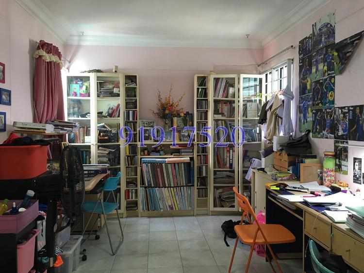 Blk 892A Tampines Avenue 8 (Tampines), HDB Executive #121070802